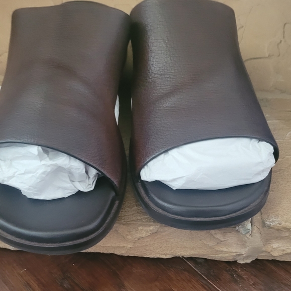 Cole Haan leather slides - Picture 2 of 14